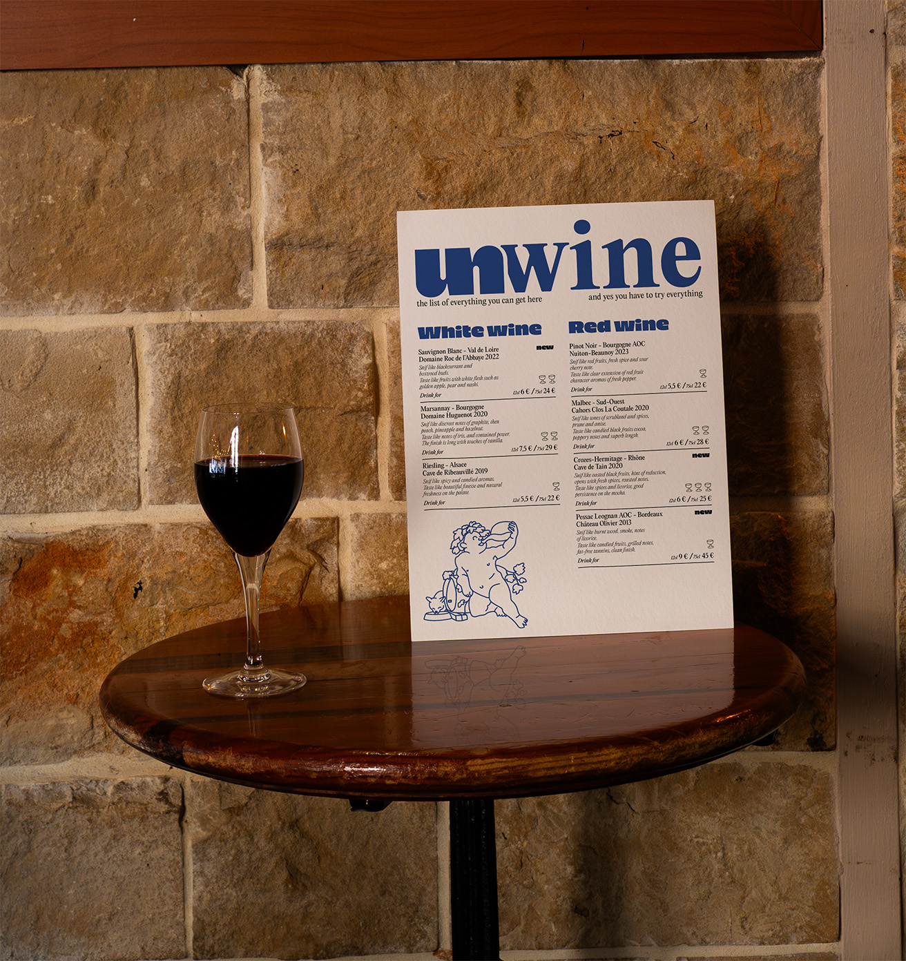 Shooting of the menu of the unwine bar